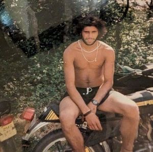 Meet your Posher, José